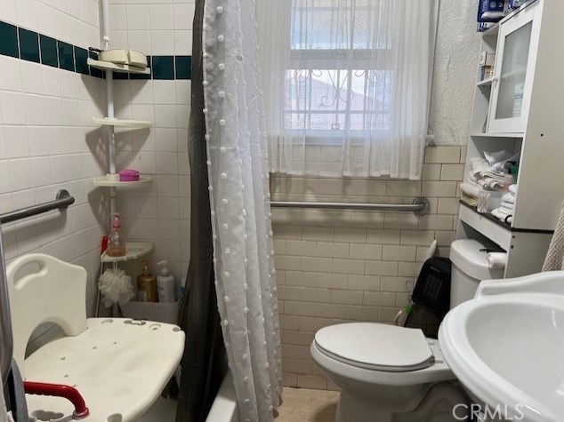 344 84 Pl, Los Angeles CA  90003-3106 exterior