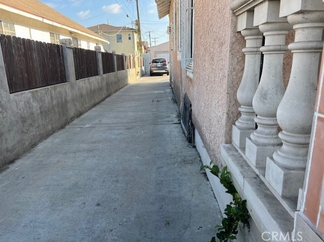 344 84 Pl, Los Angeles CA  90003-3106 exterior