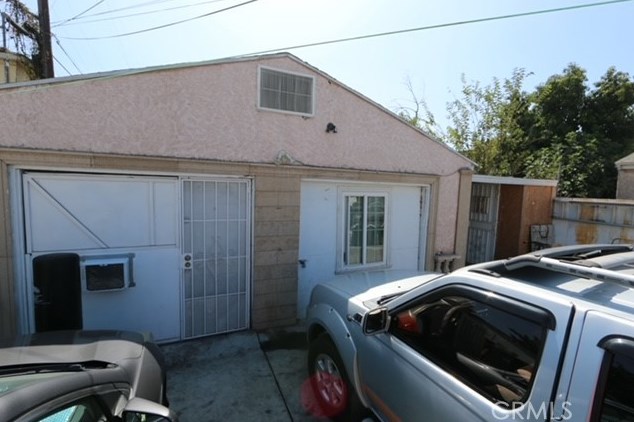344 84 Pl, Los Angeles CA  90003-3106 exterior
