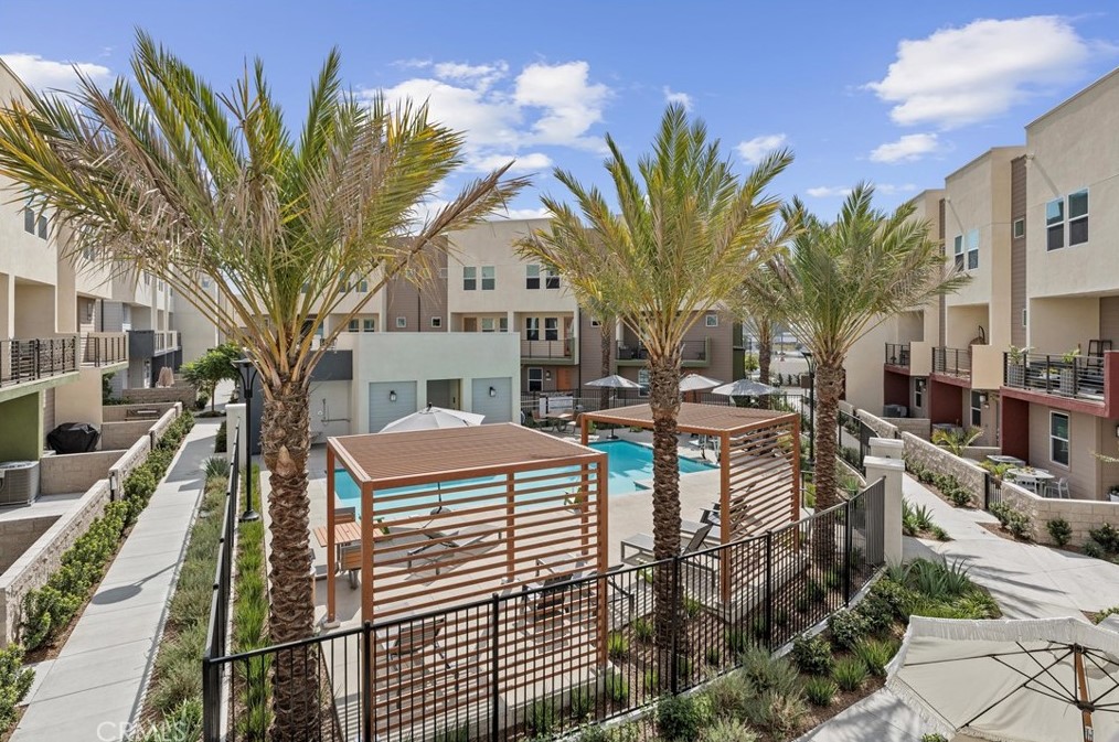 1649 Lincoln Ave, Anaheim CA  92805-5502 exterior
