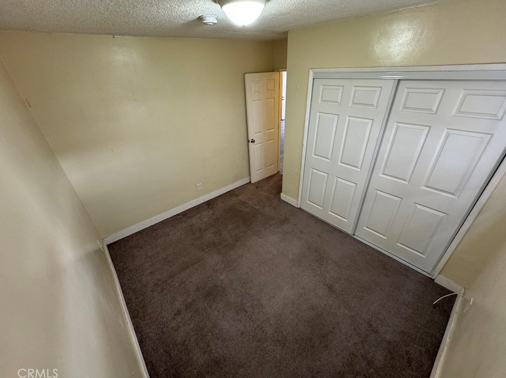 624 85th St, Los Angeles CA  90001-3625 exterior