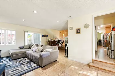 10431 Lesterford Avenue, Downey, CA 90241 - Photo 13