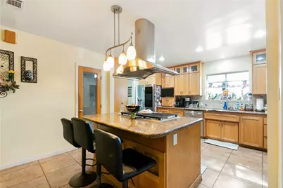 10431 Lesterford Avenue, Downey, CA 90241 - Photo 11