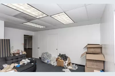 4444 Union Pacific Avenue, Commerce, CA 90023 - Photo 11