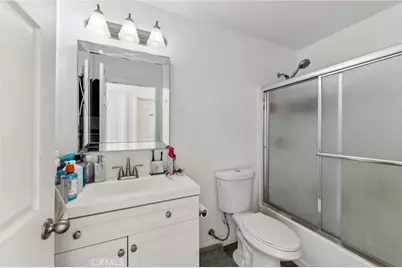 9320 Long Beach Boulevard, South Gate, CA 90280 - Photo 21