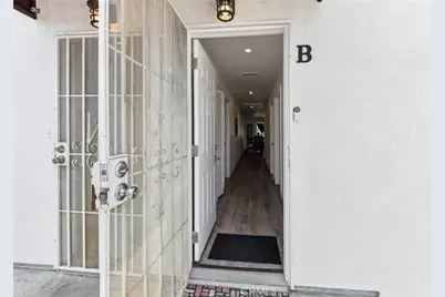 9320 Long Beach Boulevard, South Gate, CA 90280 - Photo 5