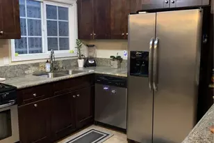 10316 S San Pedro St, Los Angeles, CA 90003 - Photo 17