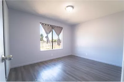 21215 Multnomah Road, Apple Valley, CA 92308 - Photo 13