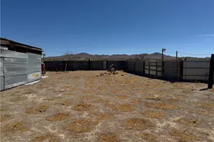 15026 Swan Ln, Oro Grande, CA 92368 - Photo 13