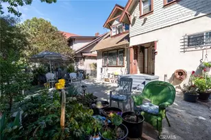 1217 W 39th St, Los Angeles, CA 90037 - Photo 3