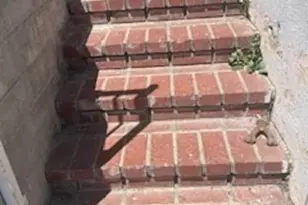 586 W 1st St, San Pedro, CA 90731 - Photo 3