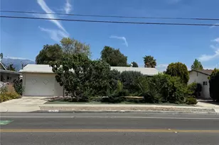 840 S Gilbert St, Hemet, CA 92543 - Photo 1