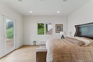 2501 Barrymore Dr, Malibu, CA 90265 - Photo 17