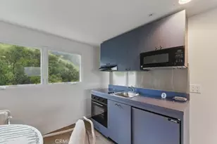 2501 Barrymore Dr, Malibu, CA 90265 - Photo 47