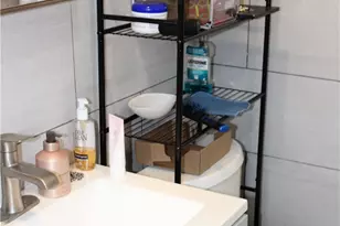 531 S Hillview Ave, Los Angeles, CA 90022 - Photo 39