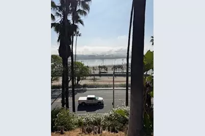 221 W 10th Street, San Pedro, CA 90731 - Photo 3