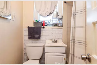 126 E 95th Street, Los Angeles, CA 90003 - Photo 13