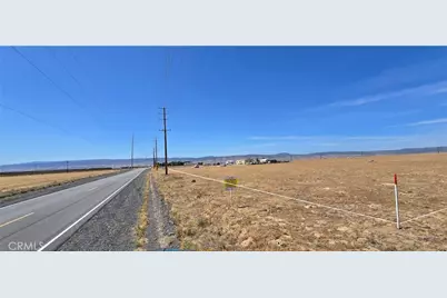 11000 W Avenue F14, Lancaster, CA 93536 - Photo 3