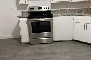 710 N Chester Ave, Bakersfield, CA 93308 - Photo 11