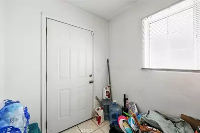 1600 E. 33rd St, Los Angeles, CA 90011 - Photo 23