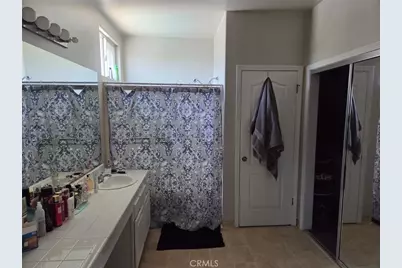 5825 Sky Lakes Avenue, Bakersfield, CA 93313 - Photo 15