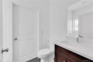 7419 N Mia Ln, Van Nuys, CA 91405 - Photo 35