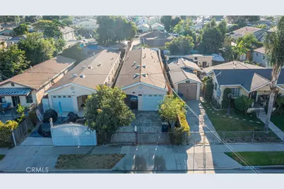 8219 Crockett Boulevard, Los Angeles, CA 90001 - Photo 21