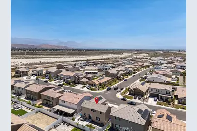 554 Cumberland Road, Rialto, CA 92377 - Photo 35