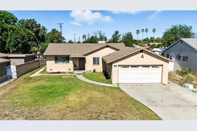 9562 Locust Avenue, Fontana, CA 92335 - Photo 1