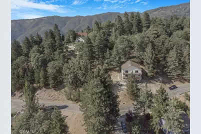 30134 Enchanted Way, Running Springs, CA 92382 - Photo 7