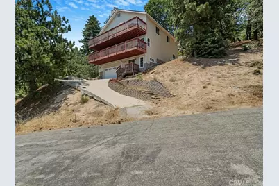 30134 Enchanted Way, Running Springs, CA 92382 - Photo 13