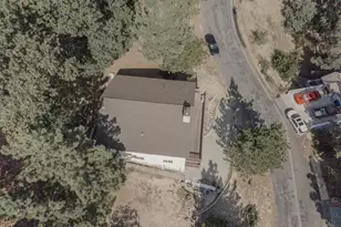 30134 Enchanted Way, Running Springs, CA 92382 - Photo 9