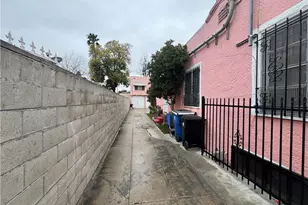 529 W 56th St, Los Angeles, CA 90037 - Photo 3