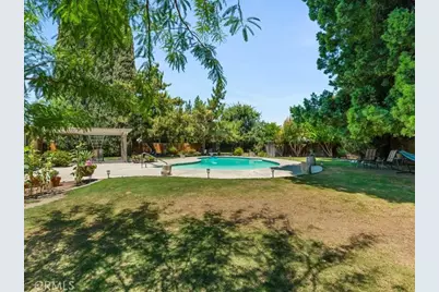 5700 Cochran Drive, Bakersfield, CA 93309 - Photo 23