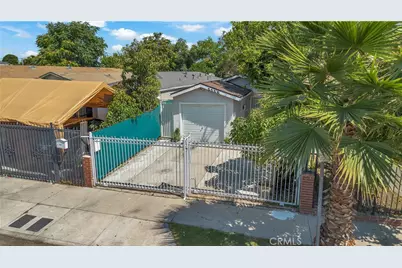 2115 E 114th Street, Los Angeles, CA 90059 - Photo 3