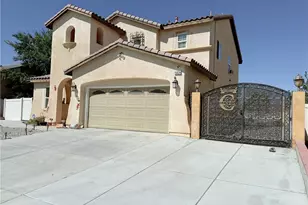 15974 Golden Meadow Ln, Victorville, CA 92394 - Photo 3
