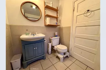 214 E 56th Street, Los Angeles, CA 90011 - Photo 7