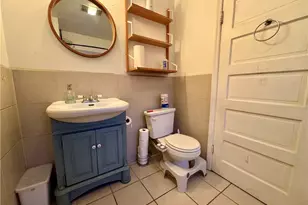 214 E 56th St, Los Angeles, CA 90011 - Photo 7