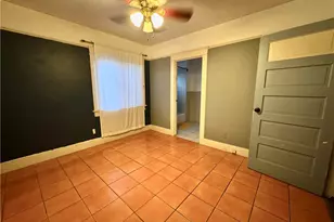 214 E 56th St, Los Angeles, CA 90011 - Photo 5