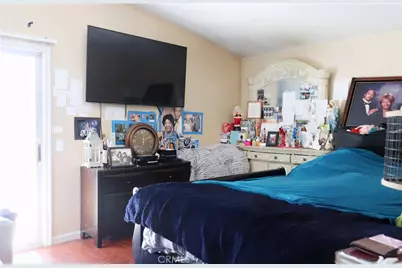 43964 Fallon Drive, Lancaster, CA 93535 - Photo 15