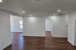 452 Laconia Blvd, Los Angeles, CA 90061 - Photo 11