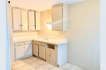 8616 N Loop Boulevard, California City, CA 93505 - Photo 1