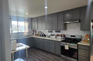 814 S Poinsettia Ave, Compton, CA 90221 - Photo 5