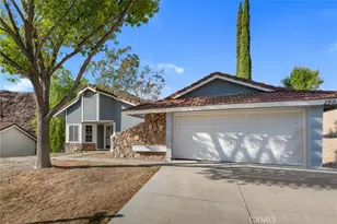 28955 Lillyglen Dr, Canyon Country, CA 91387 - Photo 3