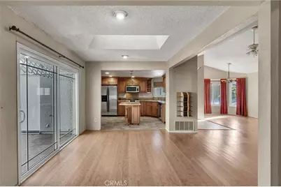 28955 Lillyglen Dr, Canyon Country, CA 91387 - Photo 15