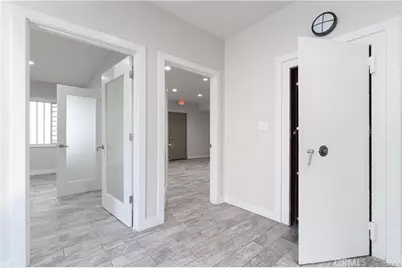 820 W Esther Street, Long Beach, CA 90813 - Photo 11