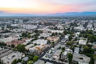 10857 Morrison St, North Hollywood, CA 91601 - Photo 57