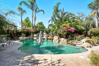 13204 Michaelangelo Drive, Bakersfield, CA 93314 - Photo 41