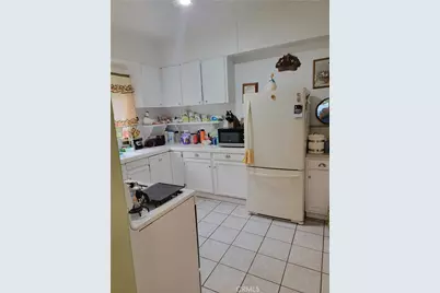 718 S Vine Avenue, Ontario, CA 91762 - Photo 11