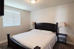 16628 Desert Lily St, Victorville, CA 92394 - Photo 11